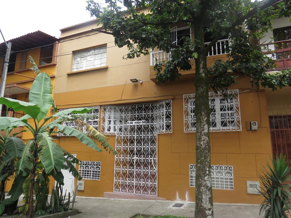Hostal Casa Prado Medellín Dış mekan fotoğraf